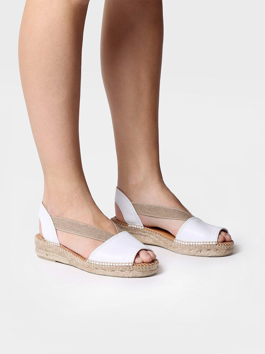 Flat leather sandal with elastics - ETNA-WHITE