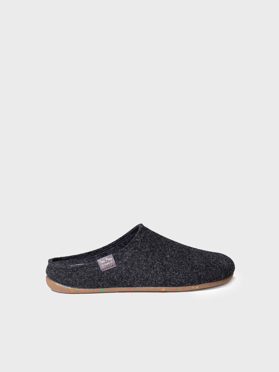 Women's clog-style slipper made from recycled felt in Black - MONA-FR-BLACK